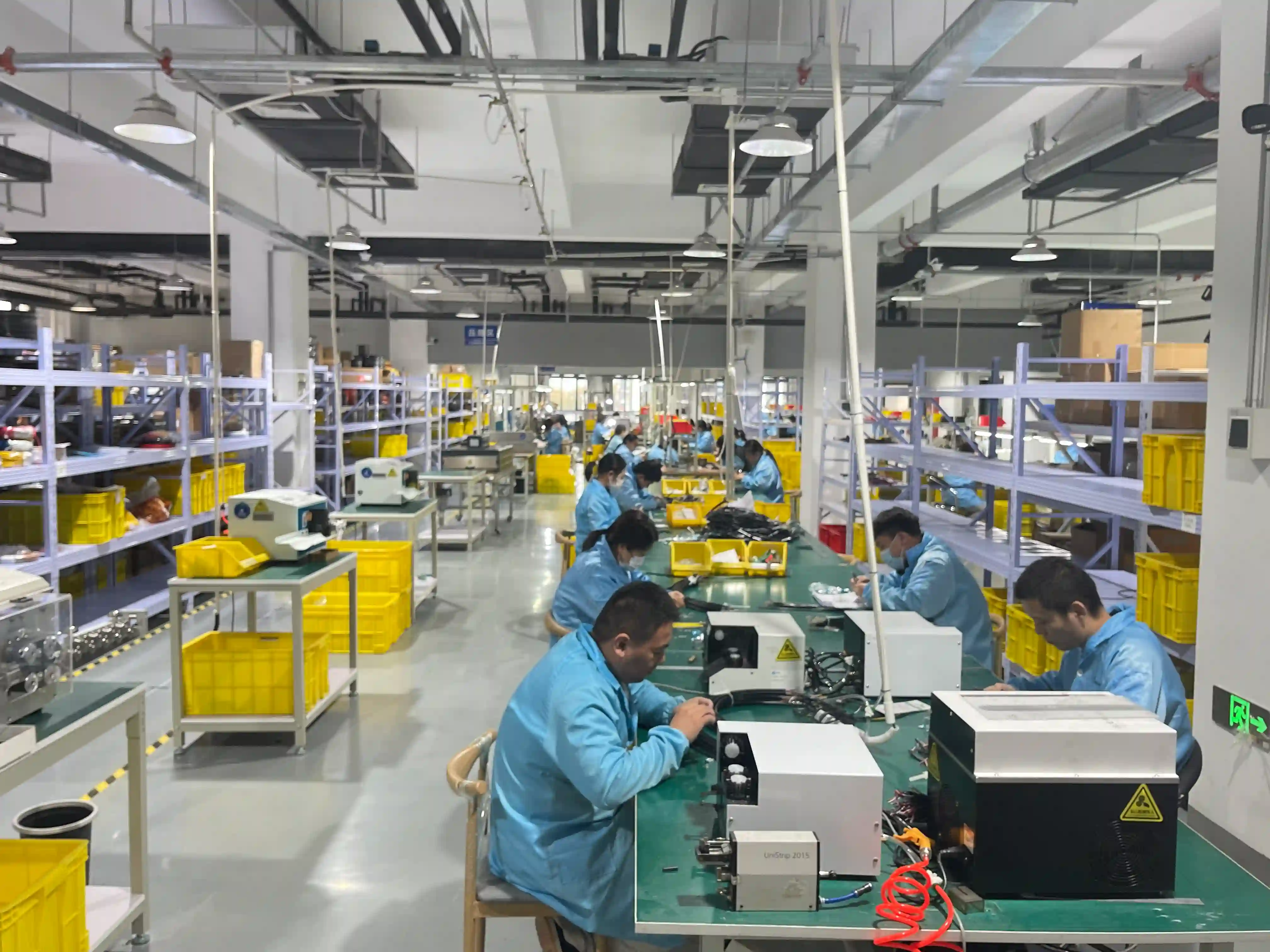 Telecommunications cable assembly for 5G base stations and network equipment